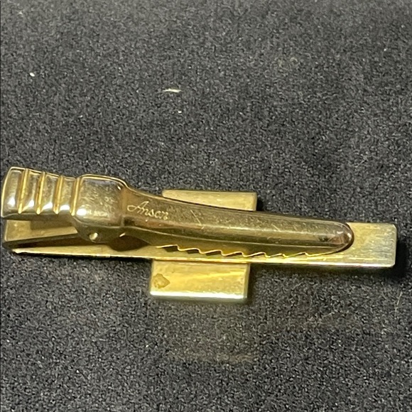 VTG Anson -Gold Tie Clip with Roman Soldier Design - Picture 3 of 4